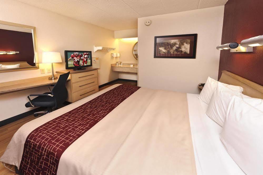 Red Roof Inn Detroit - Plymouth/Canton Ngoại thất bức ảnh